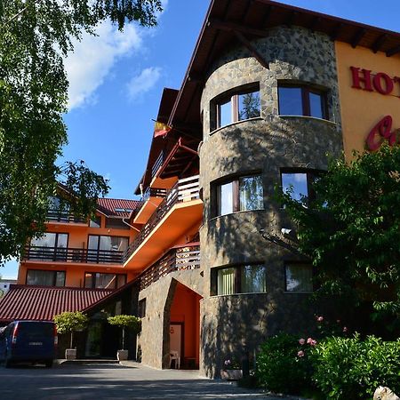Hotel Oasis Brașov Exterior foto