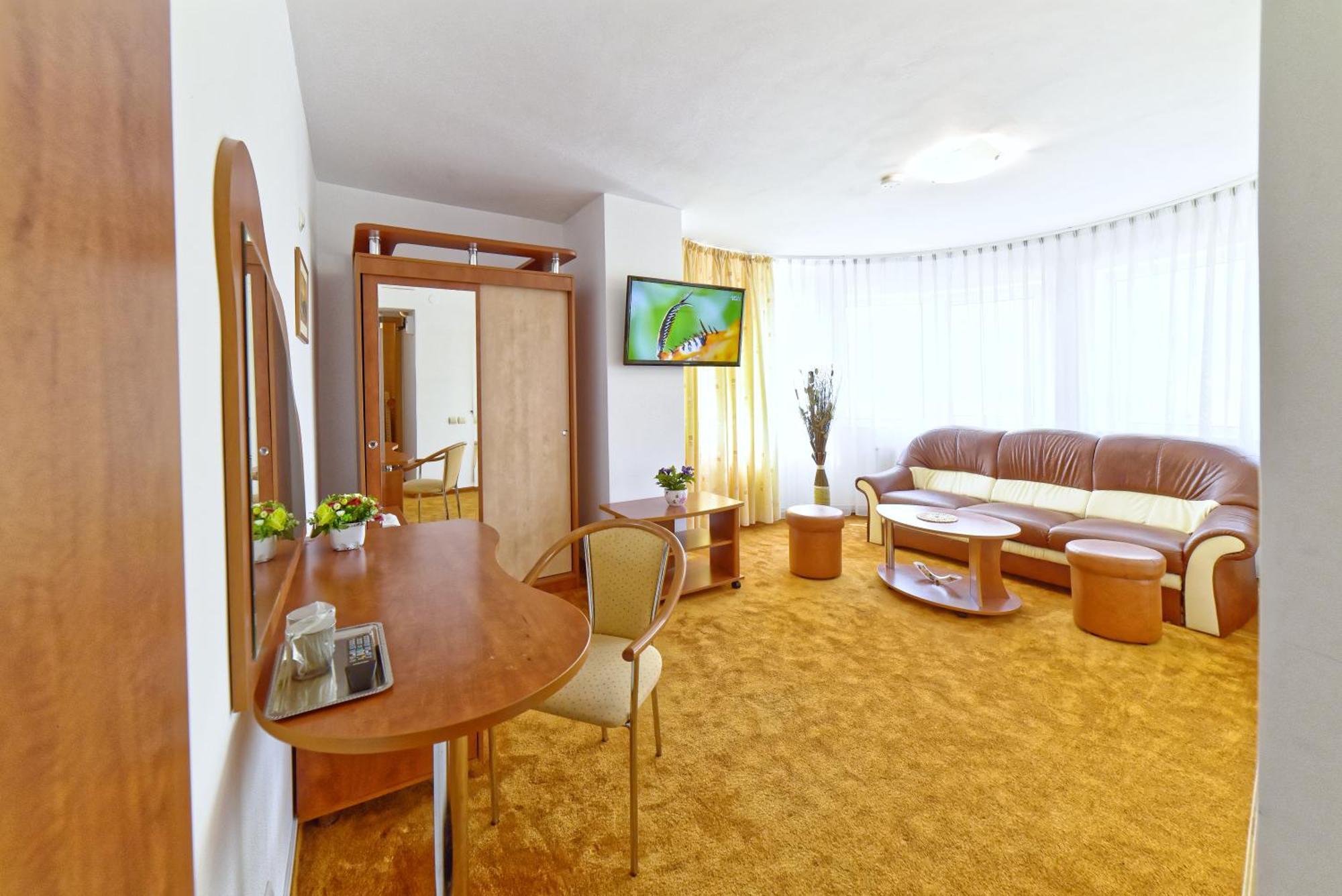Hotel Oasis Brașov Exterior foto