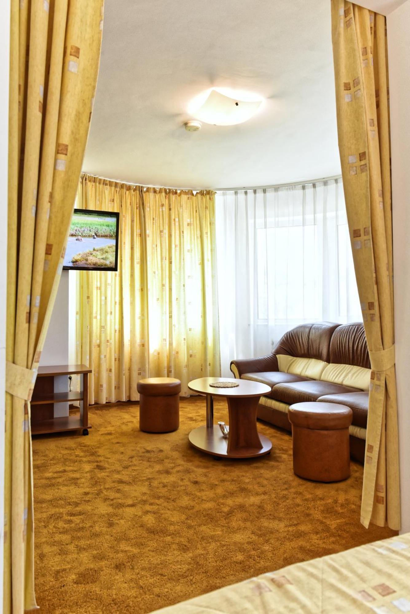 Hotel Oasis Brașov Exterior foto