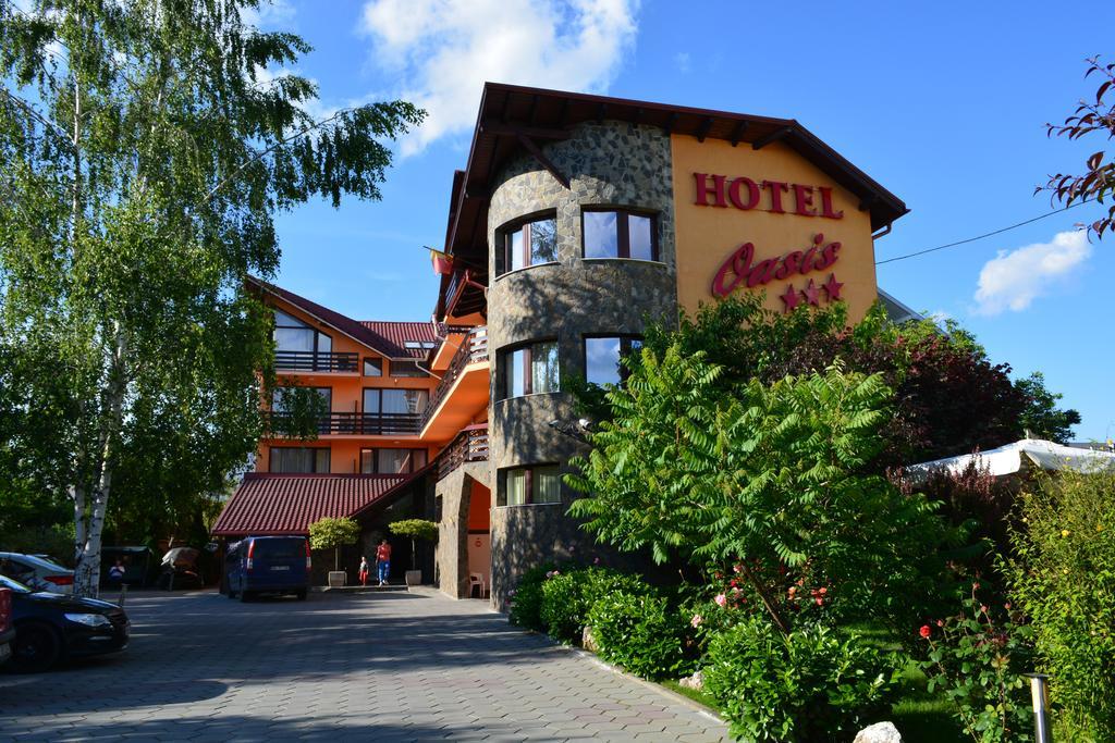 Hotel Oasis Brașov Exterior foto